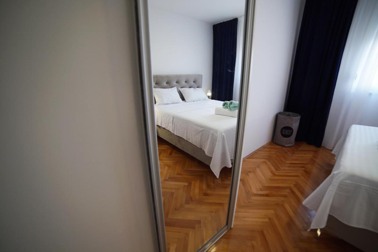 Simon'S Apartment Zadar Bagian luar foto