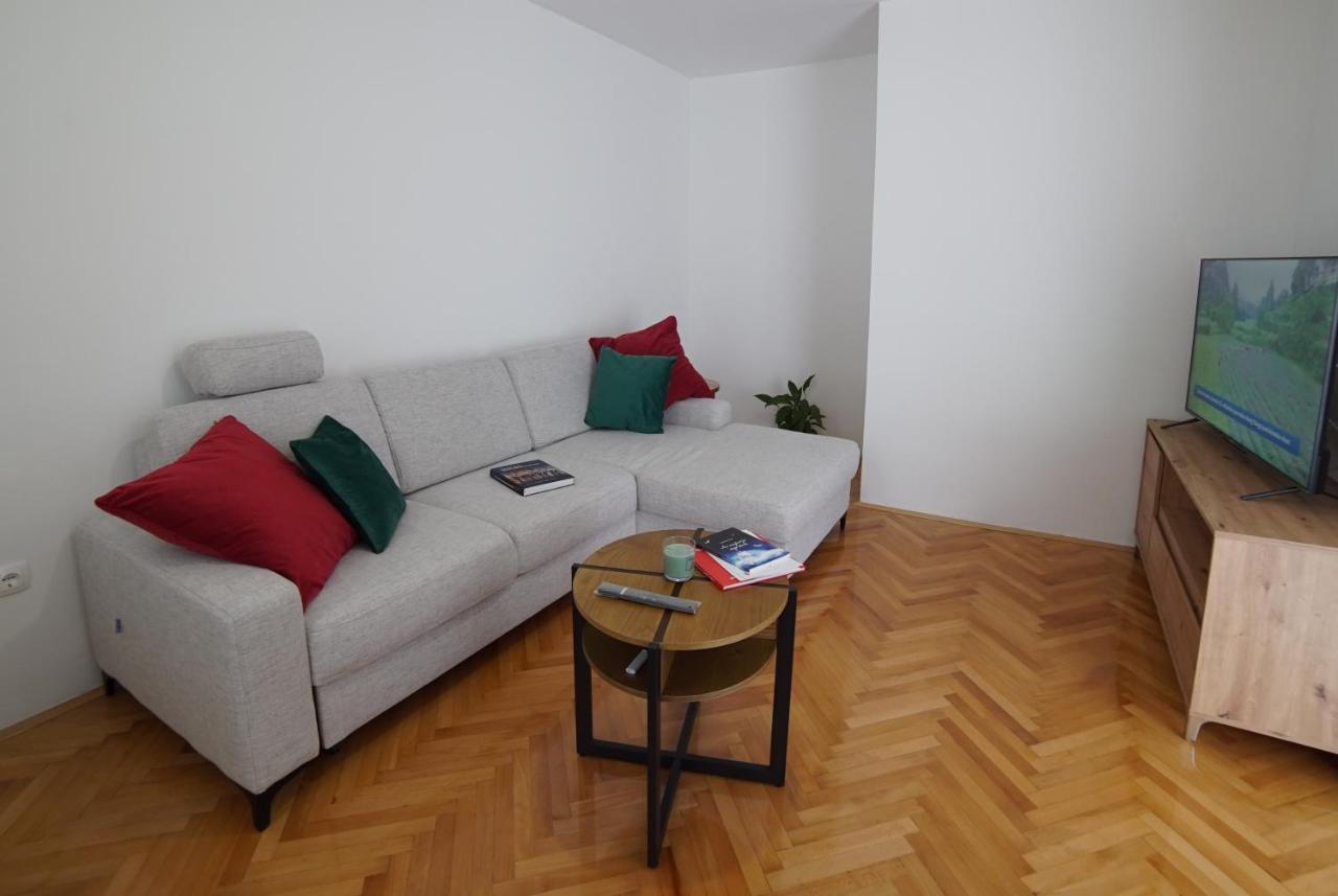Simon'S Apartment Zadar Bagian luar foto